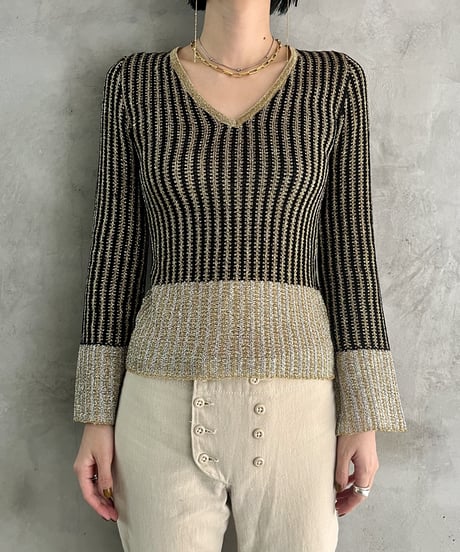 Shiny Design V Neck Cut Sew GOSI