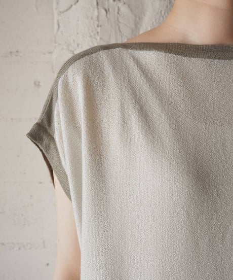 Bicolor Boat Neck Dress IVBR
