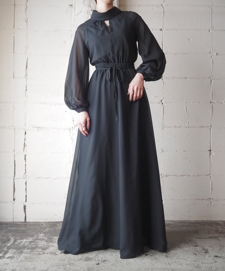 1970-80’s EURO Turn Over Collar Sheer Sleeve Dress BK