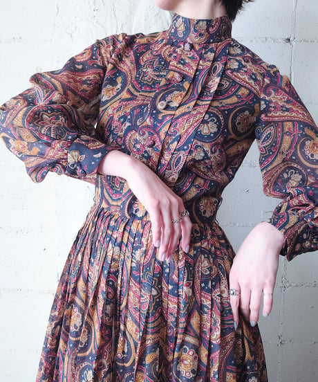Paisley Pattern Stand Collar Pleated Dress NVBUR