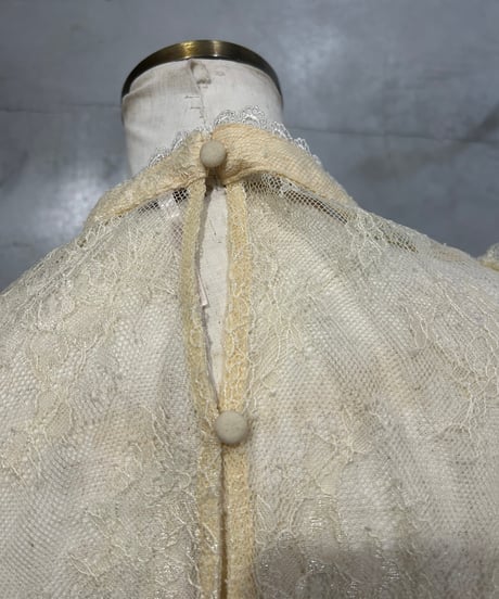 Short Sleeve Band Collar Lace Blouse IV