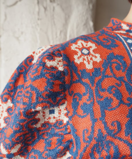Arabesque Pattern Metalic Puff Sleave Knit REBL