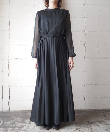 1970's Seethrough Sleeve Pleated Dress BK