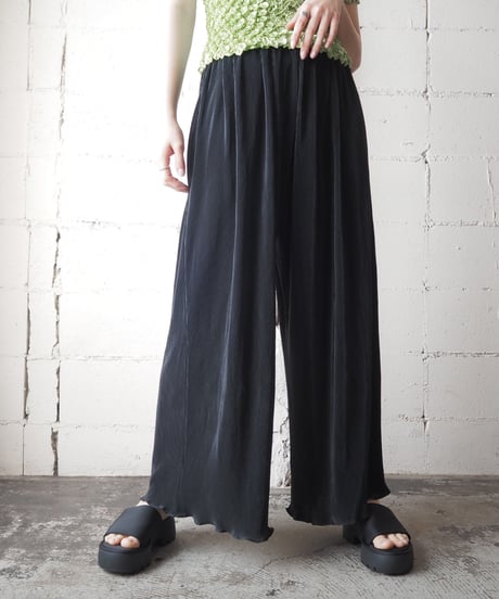 Pleated Wide Easy Pants BK