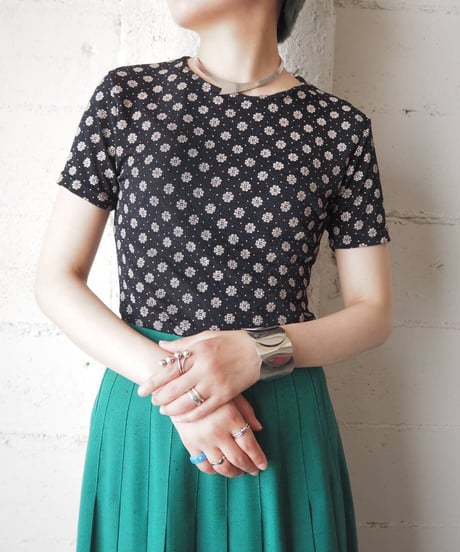Small Pattern Crew Neck Cutsewn BKWH