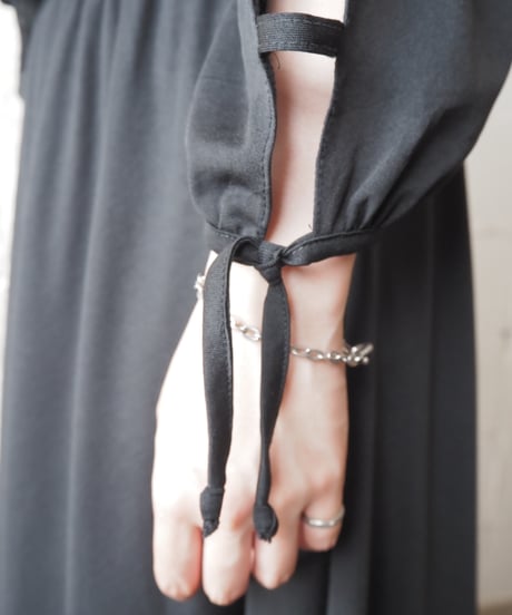Design Sleeve Collarless Dress BK