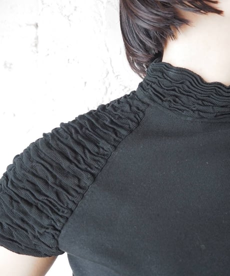 Gather Design Mock Neck Knit BK