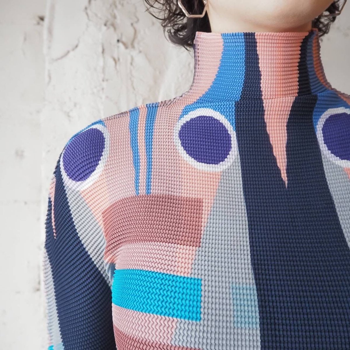 me ISSEY MIYAKE◆トップス/one/ポリエステル/GRY/MI32FK309 me Issey Miyake Pattern Pleats Tops GRY | Orfeo