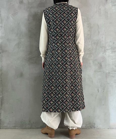 Jacquard Flower Pattern China Button Long Vest BKGN