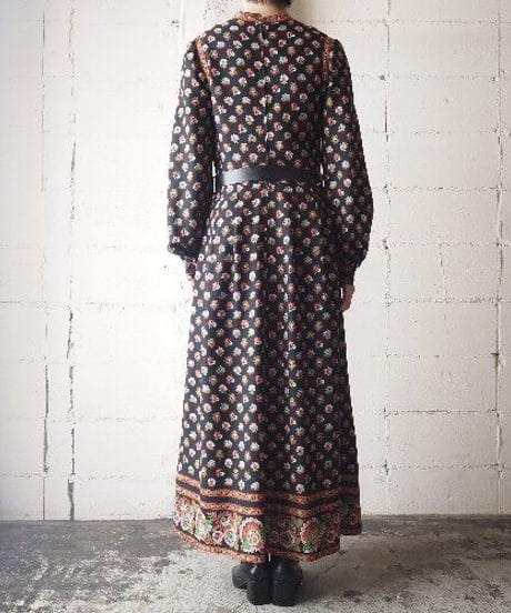 Flower Pattern L/S Drest BKRE