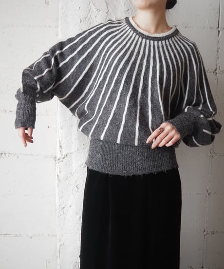 Radial Striped Dolman Sleeve Knit GR WH