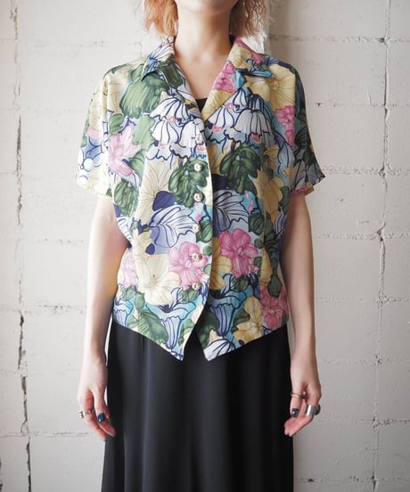 Open Collar Flower Pattern S/S Shirt BKGNPI