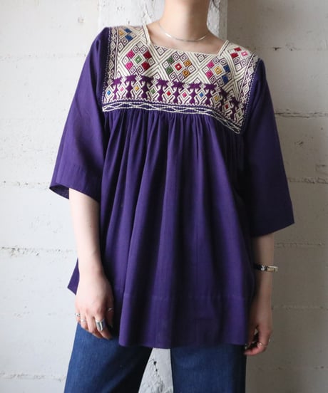Square Neck Embroidery Blouse PUR