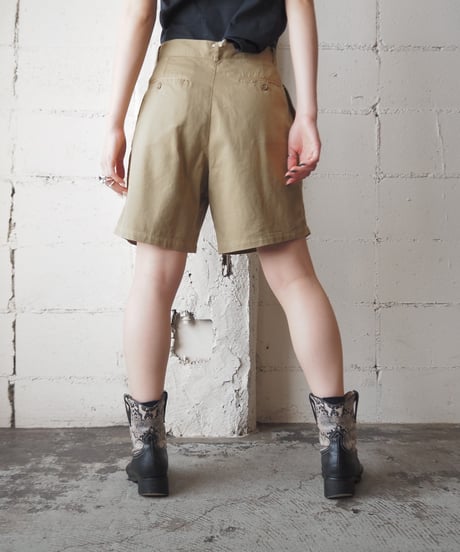 Cotton Tuck Shorts BE