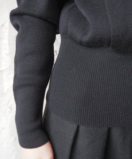 Pleated Bodice Collar Knit BK