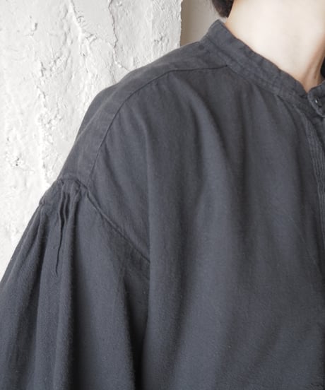 Volume Sleeve Pullover Shirt BK