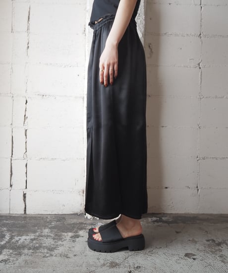 Slit Satin Skirt BK