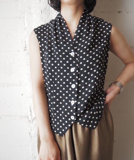 Sleeveless Dot Silk Blouse NVWH