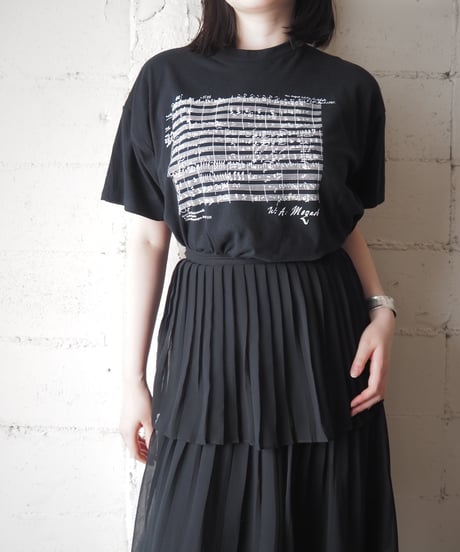 W:A:Mozart "Eine Kleine Nachtmusik" Score T-Shirt BK WH