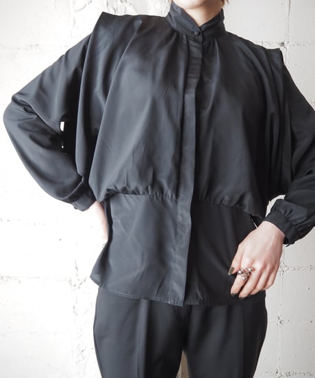 Tuck Design Blouse BK