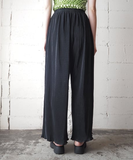 Pleated Wide Easy Pants BK