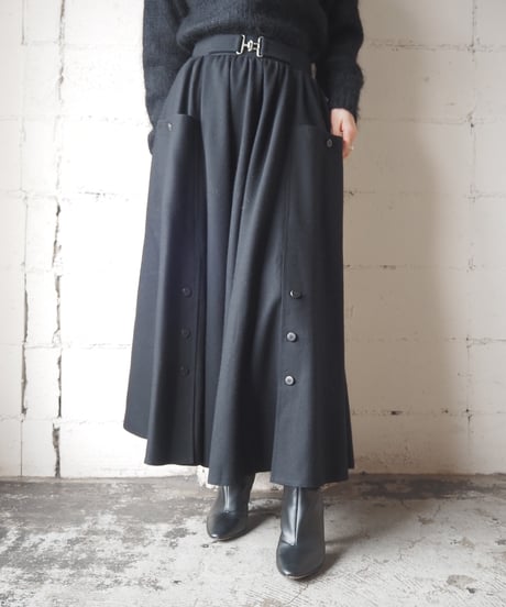 Front Buckle Flared Skirt BK