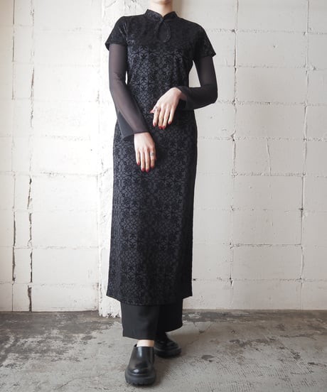 Flock Print Peekaboo China S/S BK