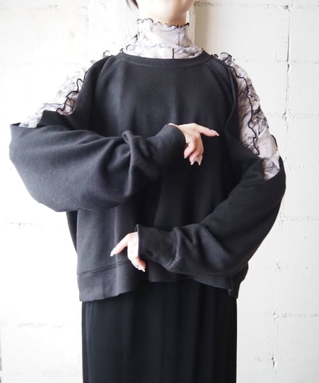 Remake Cut Out Shoulder Short Sweat BK