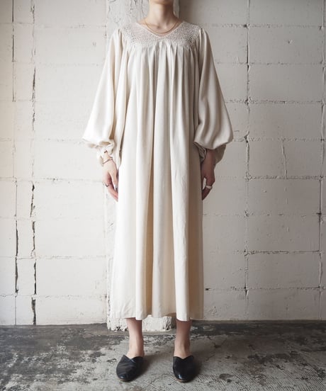 Volume Sleeve Embroidery Dress IV
