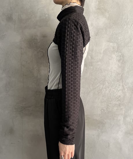 Mock Neck Emboss Short Cut Sew BK