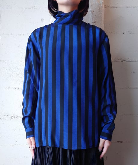 Turnover Collar Stripe Blouse BLBK
