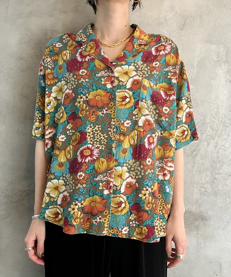 Flower Pattern Open Collar Shirt YEBL