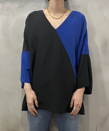 Bicolor V Neck Short Sleeve Blouse BKBL