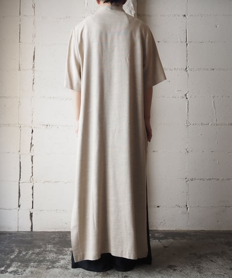 Stand Collar Slit Robe BE