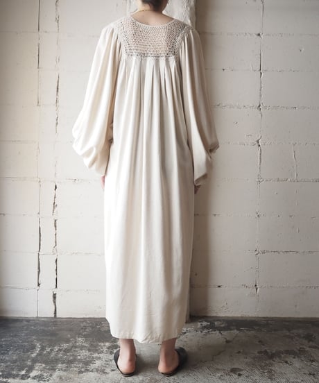 Volume Sleeve Embroidery Dress IV