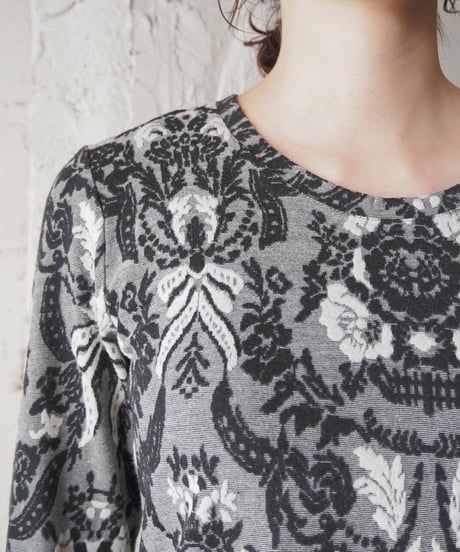 Arabesque Pattern Cutsewn BKGR