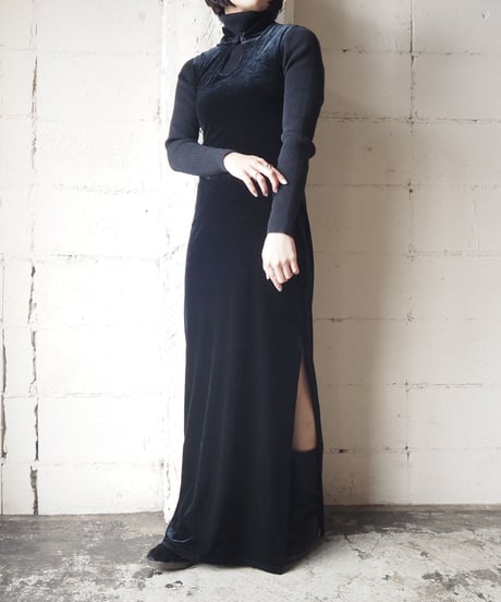 Peekaboo China Sleeveless Velour Dress BK