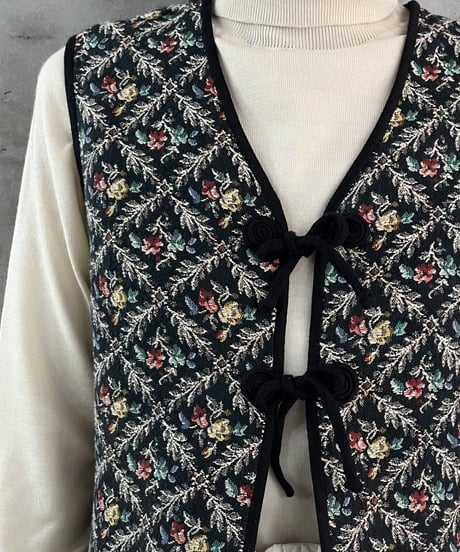 Jacquard Flower Pattern China Button Long Vest BKGN