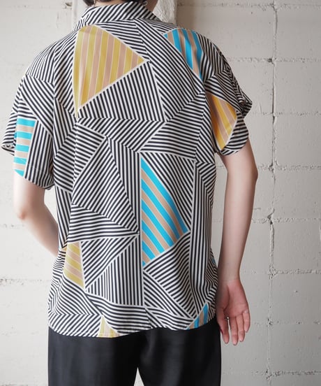 Stripe Pattern Open Collar Shirt WHBK
