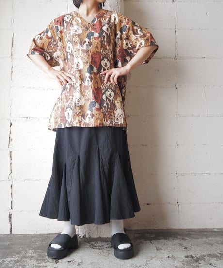 Dog Pattern Vneck Pullover Shirt BR