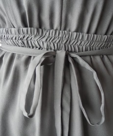 1970-80’s EURO Turn Over Collar Sheer Sleeve Dress BK