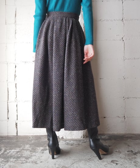 Tweed Tuck Flare Skirt BR