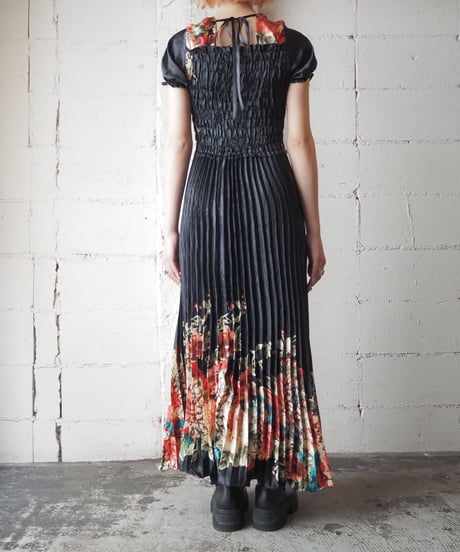 Flower Motif Pleated Dress BKPI