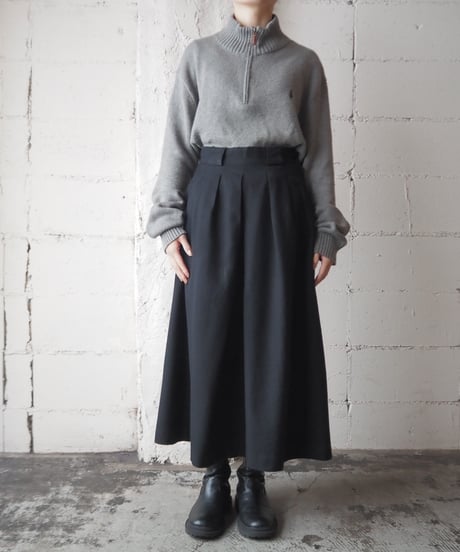 Design Pleats Flared Skirt BK