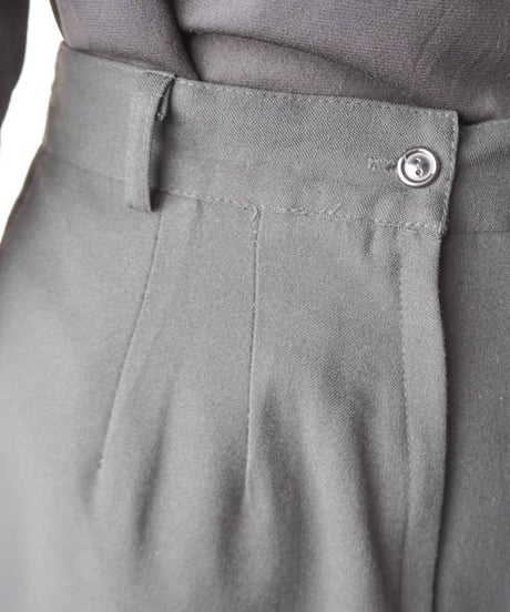 Tuck Tight Skirt BK