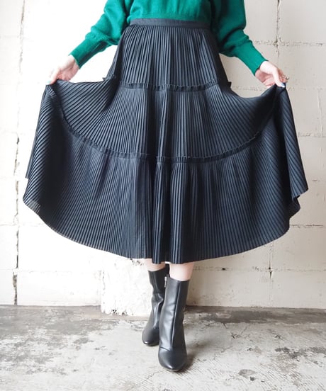 Pleats Tiered Easy Skirt BK
