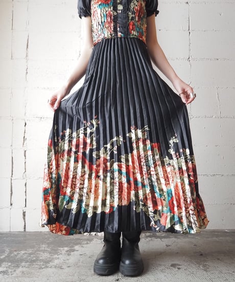 Flower Motif Pleated Dress BKPI