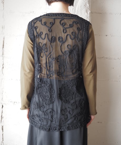 Tape Embroidery Sheer Vest BK
