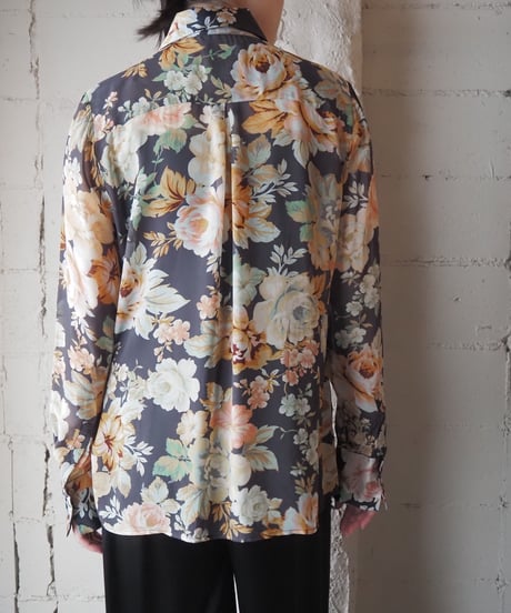 Contrast Collar & Cuffs Sheer Floral Shirt BKYEPI