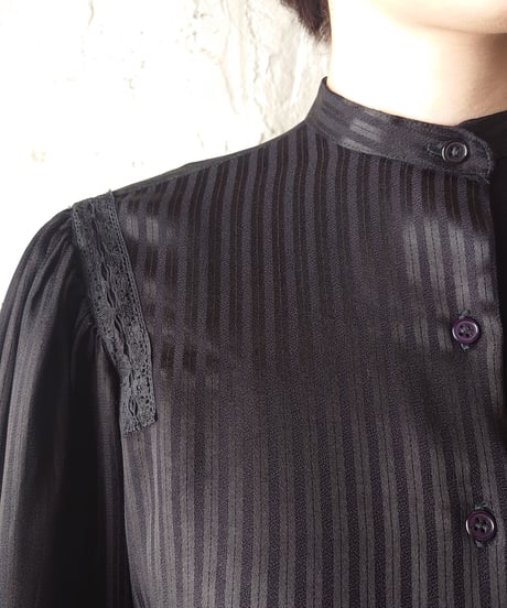 Shadow Stripe Volume Sleeve Blouse BK